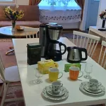 Family Deluxe - Sleep Well! Very Quiet Night - Queensize Good Quality Twinbed And Second Bedroom 2 Single Beds- Spacious 60m2 - Supermarket Prisma And Restaurang Only 200m - And Trail - Tea And Coffee - Towels Casa vacanze Savonlinna