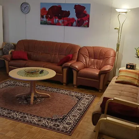 Family Deluxe - Sleep Well! Very Quiet Night - Queensize Good Quality Twinbed And Second Bedroom 2 Single Beds- Spacious 60m2 - Supermarket Prisma And Restaurang Only 200m - And Trail - Tea And Coffee - Towels * סאבונלינה