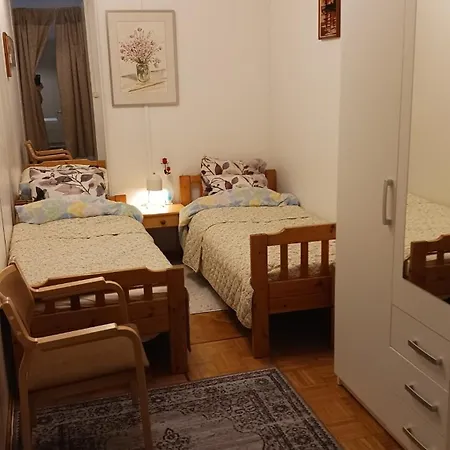 بيت للعطل Family Deluxe - Sleep Well! Very Quiet Night - Queensize Good Quality Twinbed And Second Bedroom 2 Single Beds- Spacious 60m2 - Supermarket Prisma And Restaurang Only 200m - And Trail - Tea And Coffee - Towels