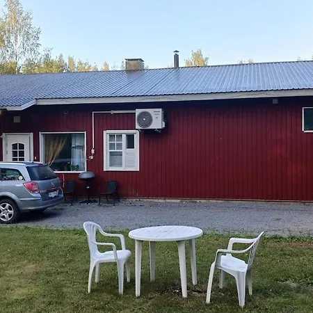 Family Deluxe - Sleep Well! Very Quiet Night - Queensize Good Quality Twinbed And Second Bedroom 2 Single Beds- Spacious 60m2 - Supermarket Prisma And Restaurang Only 200m - And Trail - Tea And Coffee - Towels Semesterbostad *