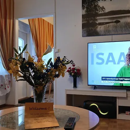 Сasa de vacaciones Family Deluxe - Sleep Well! Very Quiet Night - Queensize Good Quality Twinbed And Second Bedroom 2 Single Beds- Spacious 60m2 - Supermarket Prisma And Restaurang Only 200m - And Trail - Tea And Coffee - Towels Savonlinna