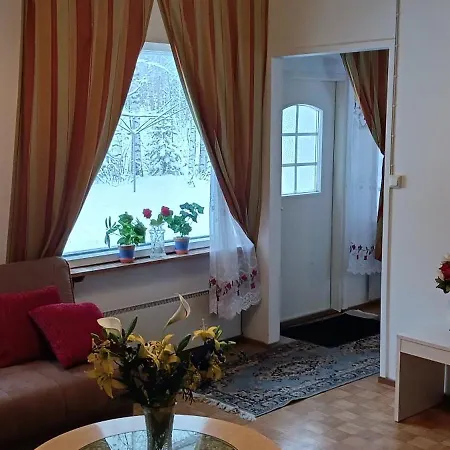 Family Deluxe - Sleep Well! Very Quiet Night - Queensize Good Quality Twinbed And Second Bedroom 2 Single Beds- Spacious 60m2 - Supermarket Prisma And Restaurang Only 200m - And Trail - Tea And Coffee - Towels