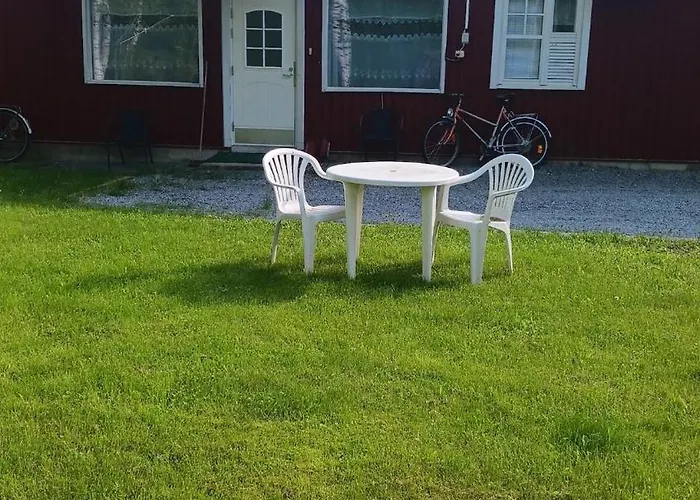 Family Deluxe - Sleep Well! Very Quiet Night - Queensize Good Quality Twinbed And Second Bedroom 2 Single Beds- Spacious 60m2 - Supermarket Prisma And Restaurang Only 200m - And Trail - Tea And Coffee - Towels Сasa de vacaciones Savonlinna