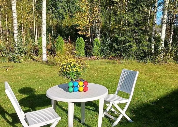 Family Deluxe - Sleep Well! Very Quiet Night - Queensize Good Quality Twinbed And Second Bedroom 2 Single Beds- Spacious 60m2 - Supermarket Prisma And Restaurang Only 200m - And Trail - Tea And Coffee - Towels Сasa de vacaciones Savonlinna