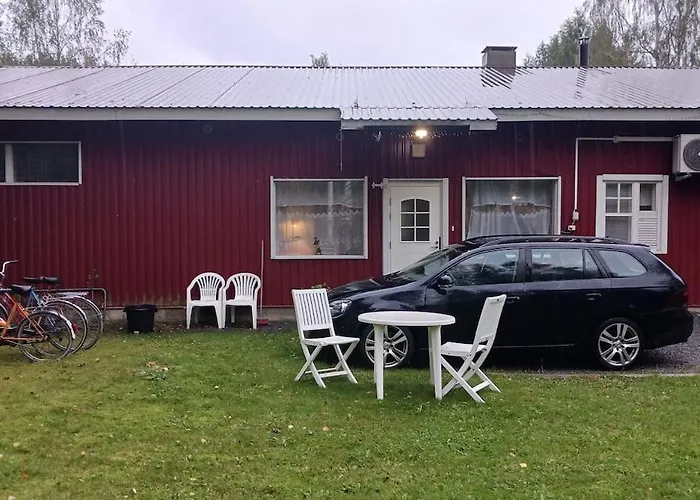 Family Deluxe - Sleep Well! Very Quiet Night - Queensize Good Quality Twinbed And Second Bedroom 2 Single Beds- Spacious 60m2 - Supermarket Prisma And Restaurang Only 200m - And Trail - Tea And Coffee - Towels Casa vacanze