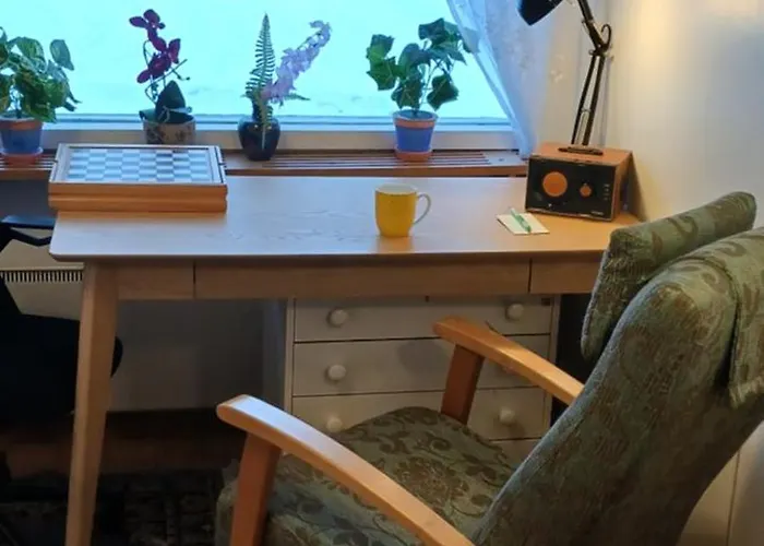 Family Deluxe - Sleep Well! Very Quiet Night - Queensize Good Quality Twinbed And Second Bedroom 2 Single Beds- Spacious 60m2 - Supermarket Prisma And Restaurang Only 200m - And Trail - Tea And Coffee - Towels